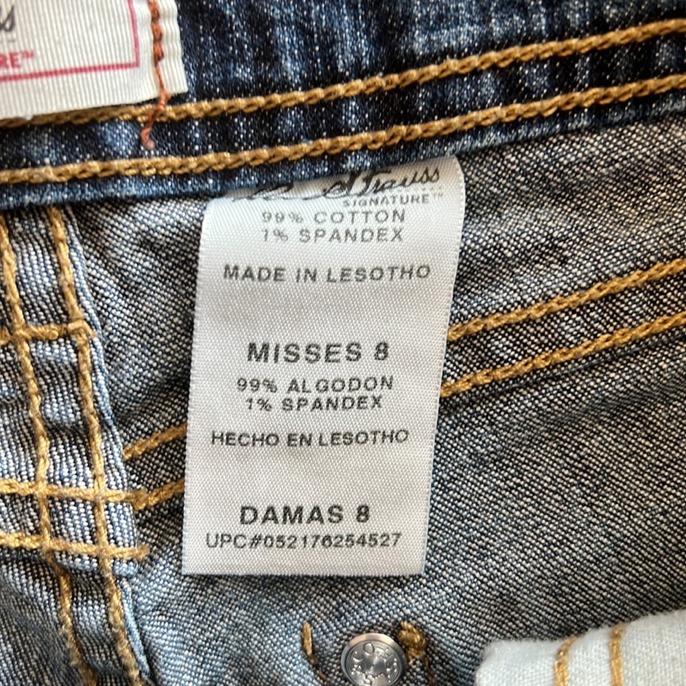 Misses sz 8 Levi Strauss signature stretch denim shorts - Picture 3 of 4